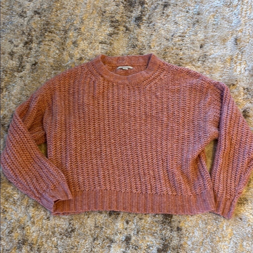 🍍AMERICAN EAGLE CROP SWEATER🍍SZ MED 🍍PIT TO PIT 22”🍍LENGTH 20”🍍